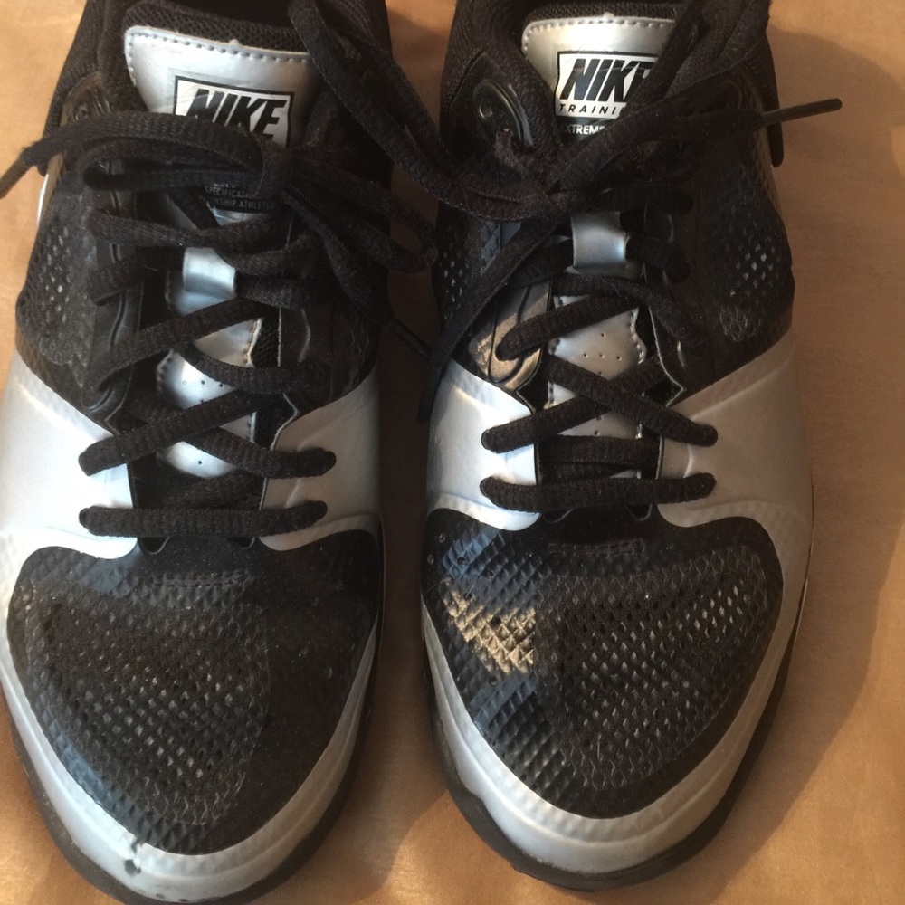 Nike tennis shoe used only for volleyball